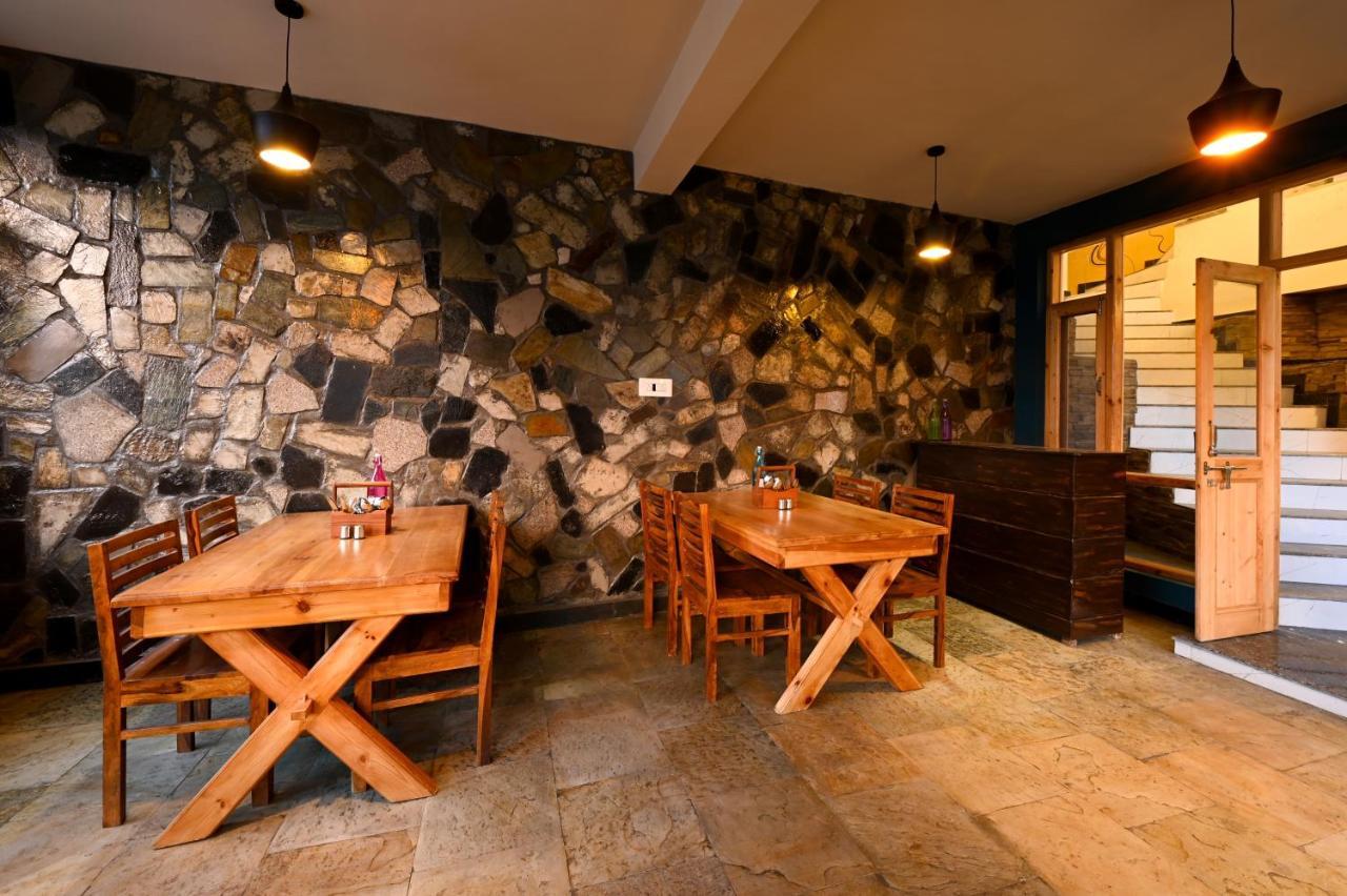 Zostel Dobhi, Manali Hostel Nagar  Bagian luar foto
